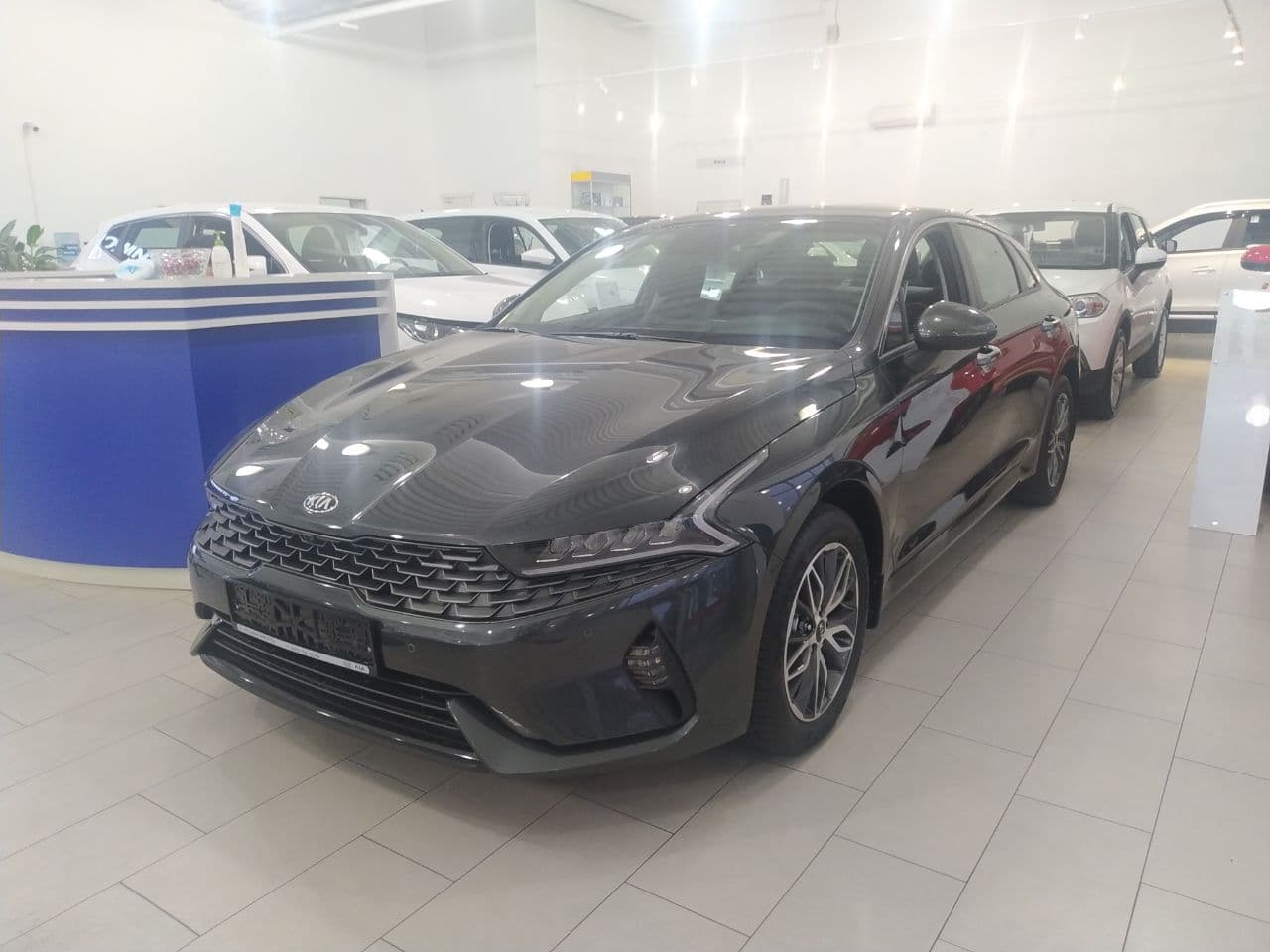 KIA K5 миниатюра 1