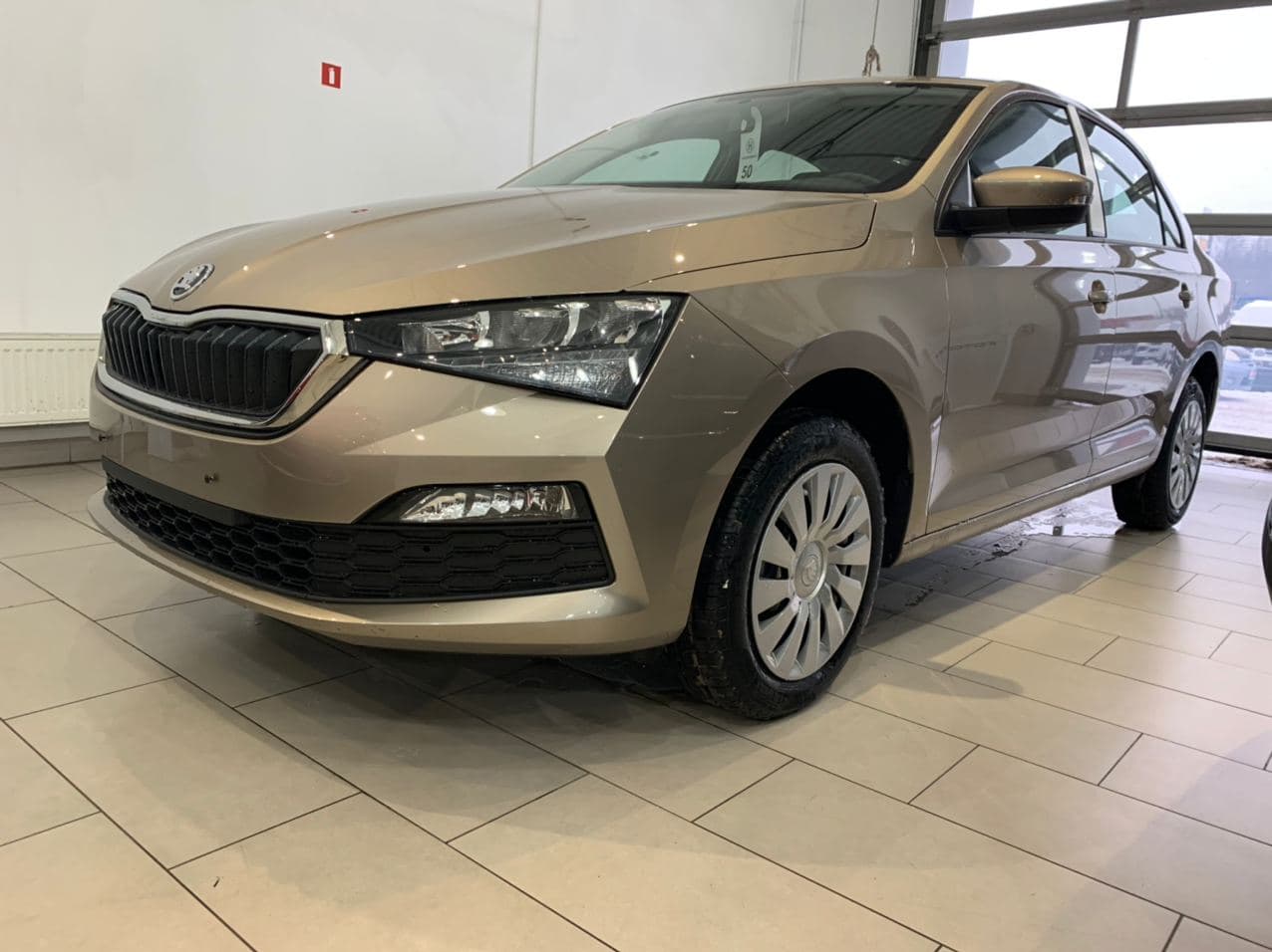 SKODA Rapid миниатюра 1