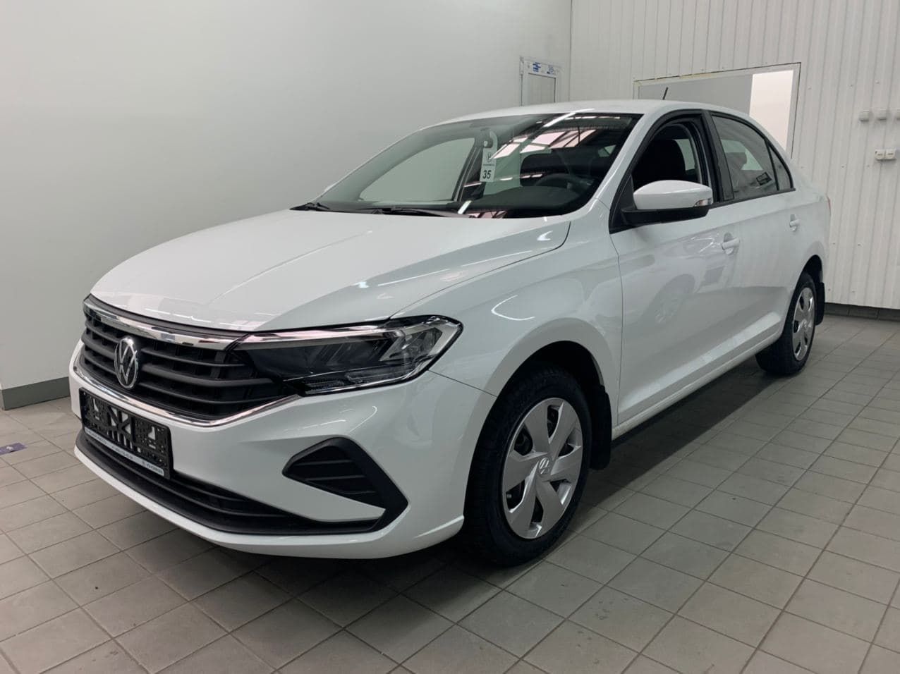 VOLKSWAGEN Polo миниатюра 1