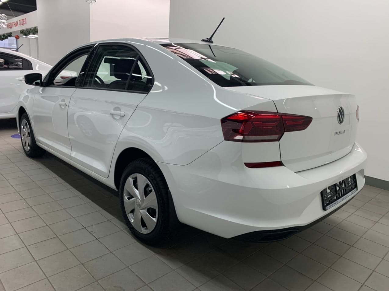 VOLKSWAGEN Polo миниатюра 4