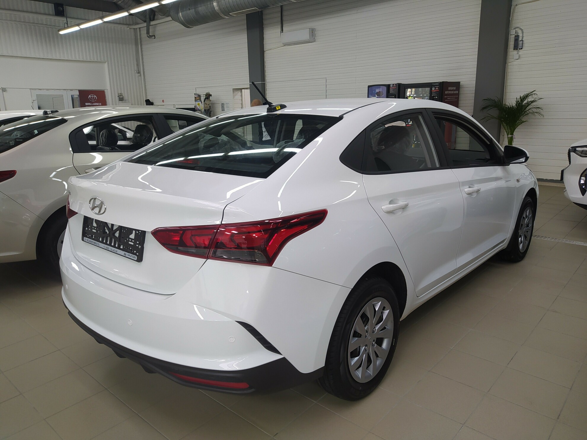 HYUNDAI Solaris миниатюра 4