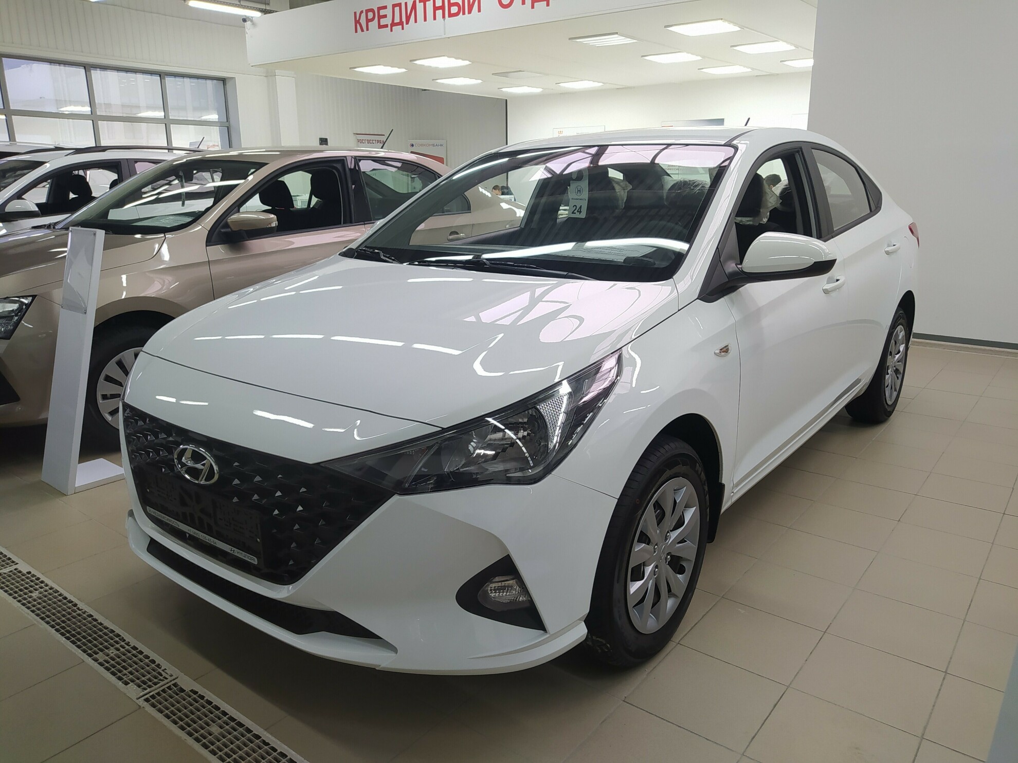 HYUNDAI Solaris миниатюра 1