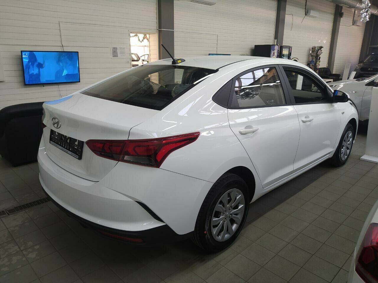 HYUNDAI Solaris миниатюра 4