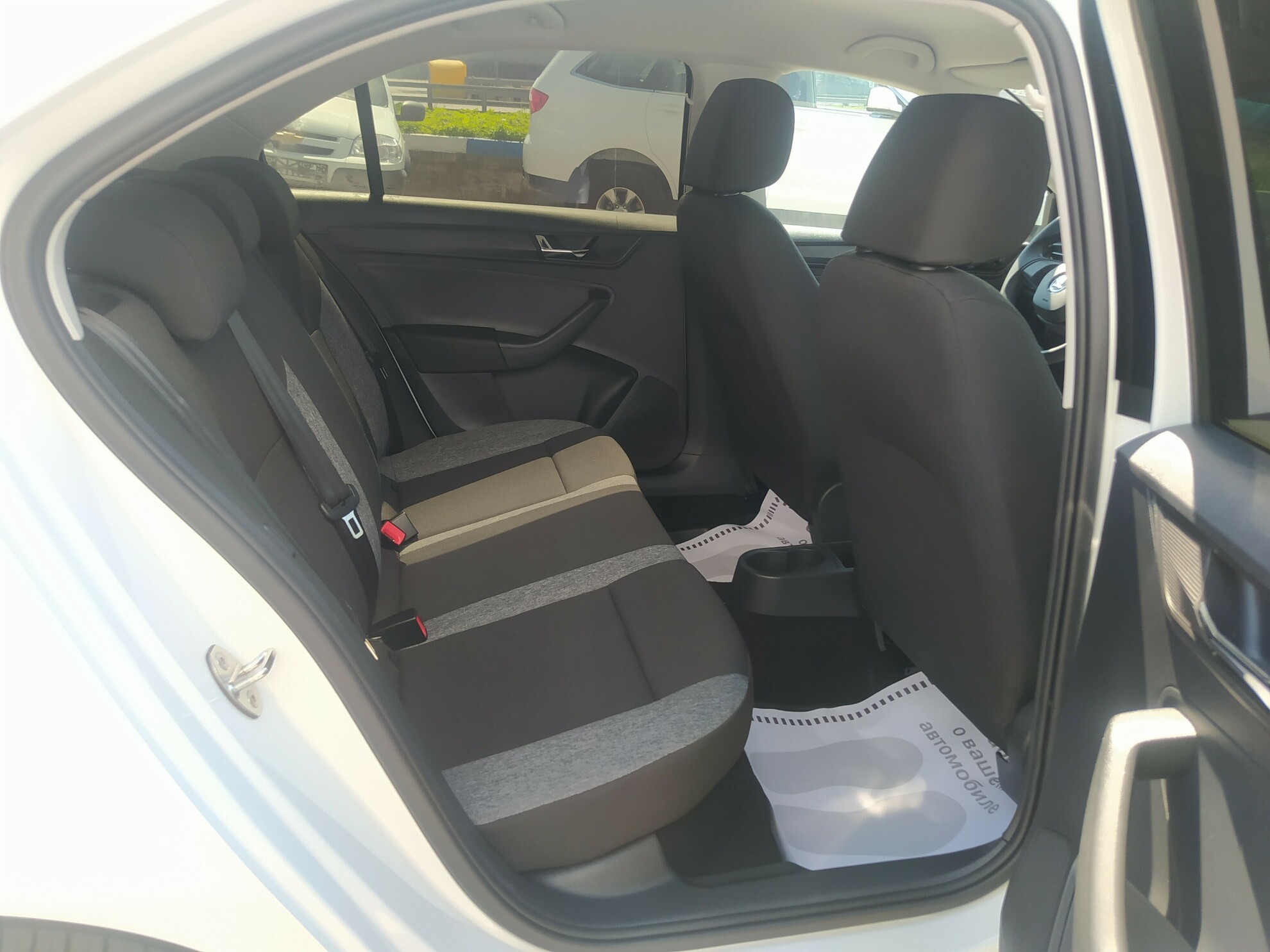 SKODA Rapid миниатюра 6