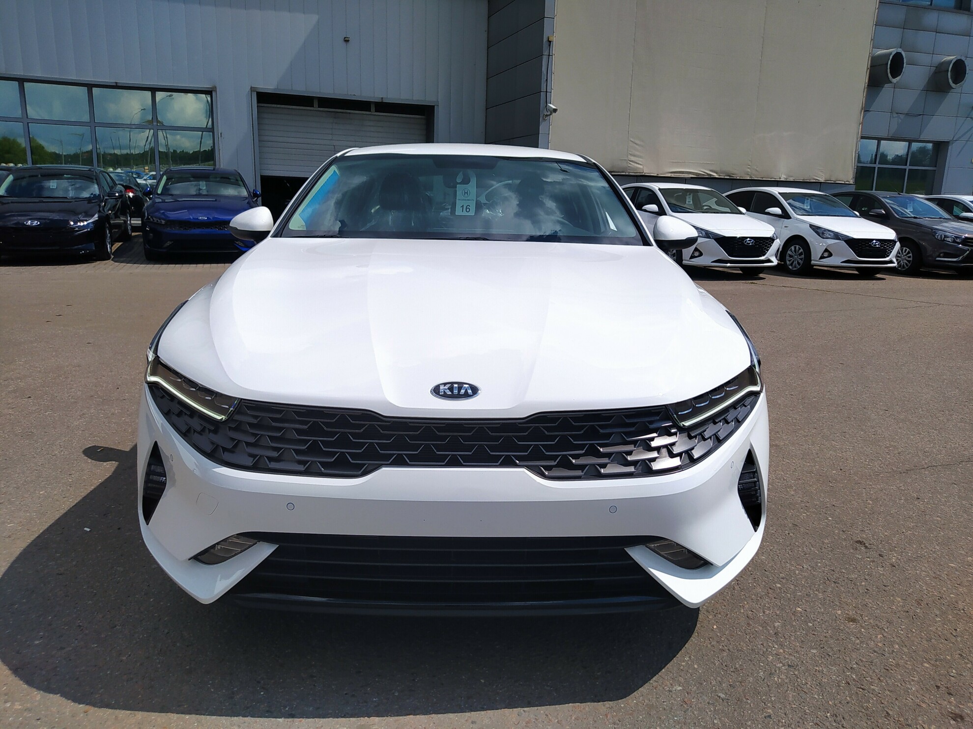 KIA K5 миниатюра 2