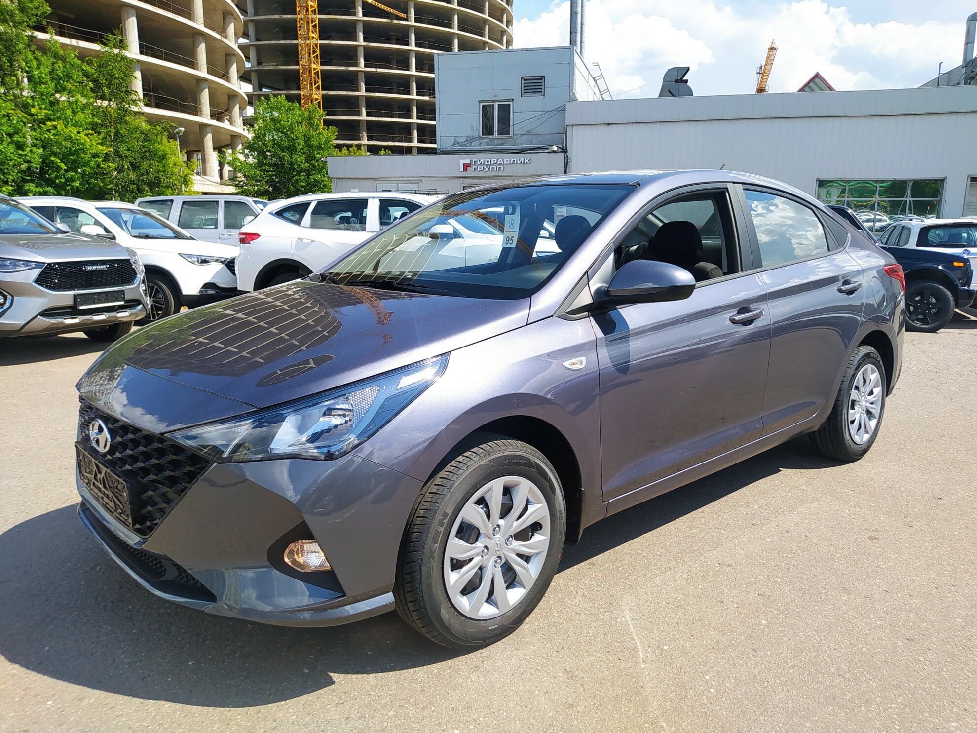 HYUNDAI Solaris миниатюра 1