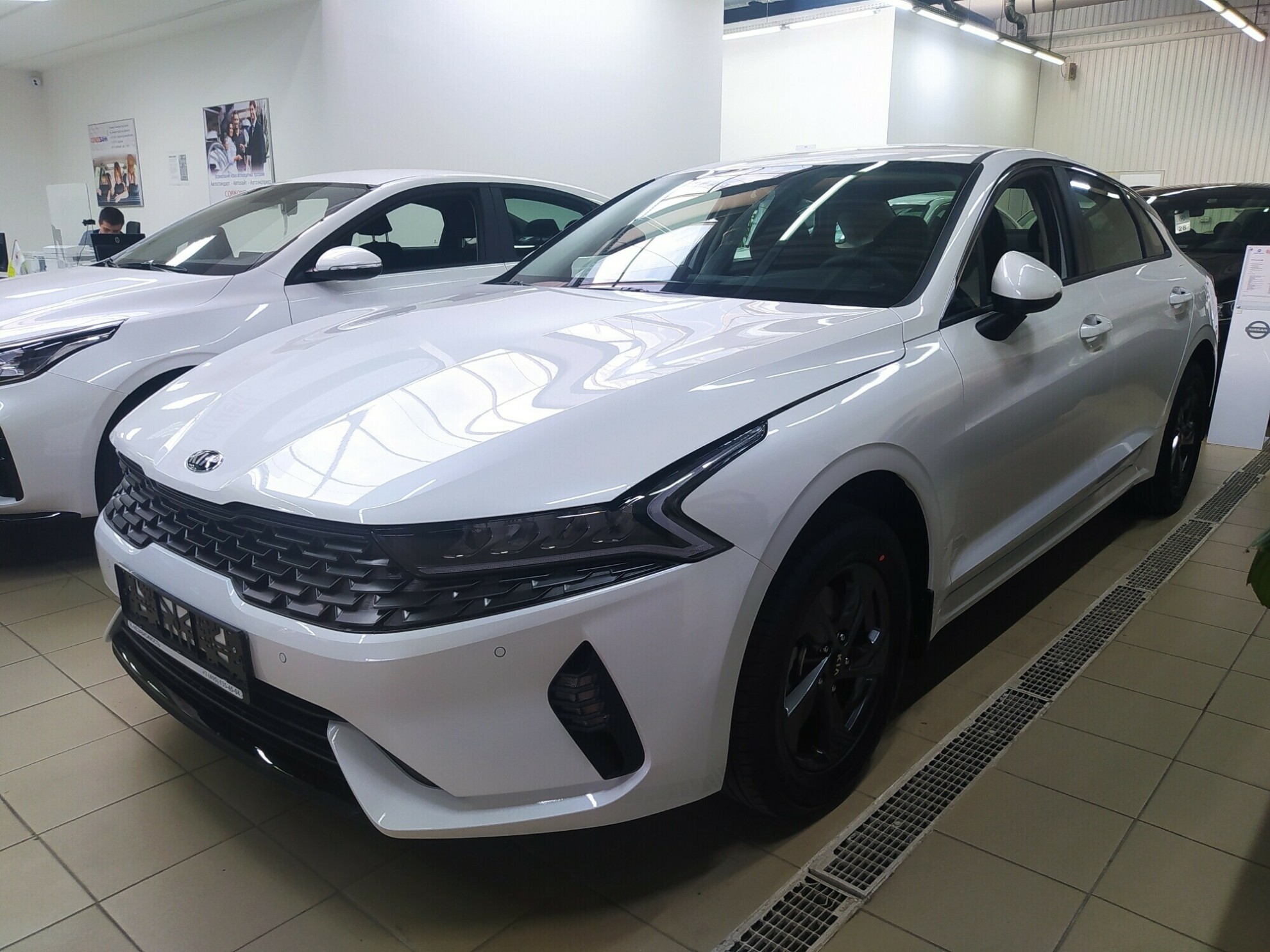 KIA K5 миниатюра 1