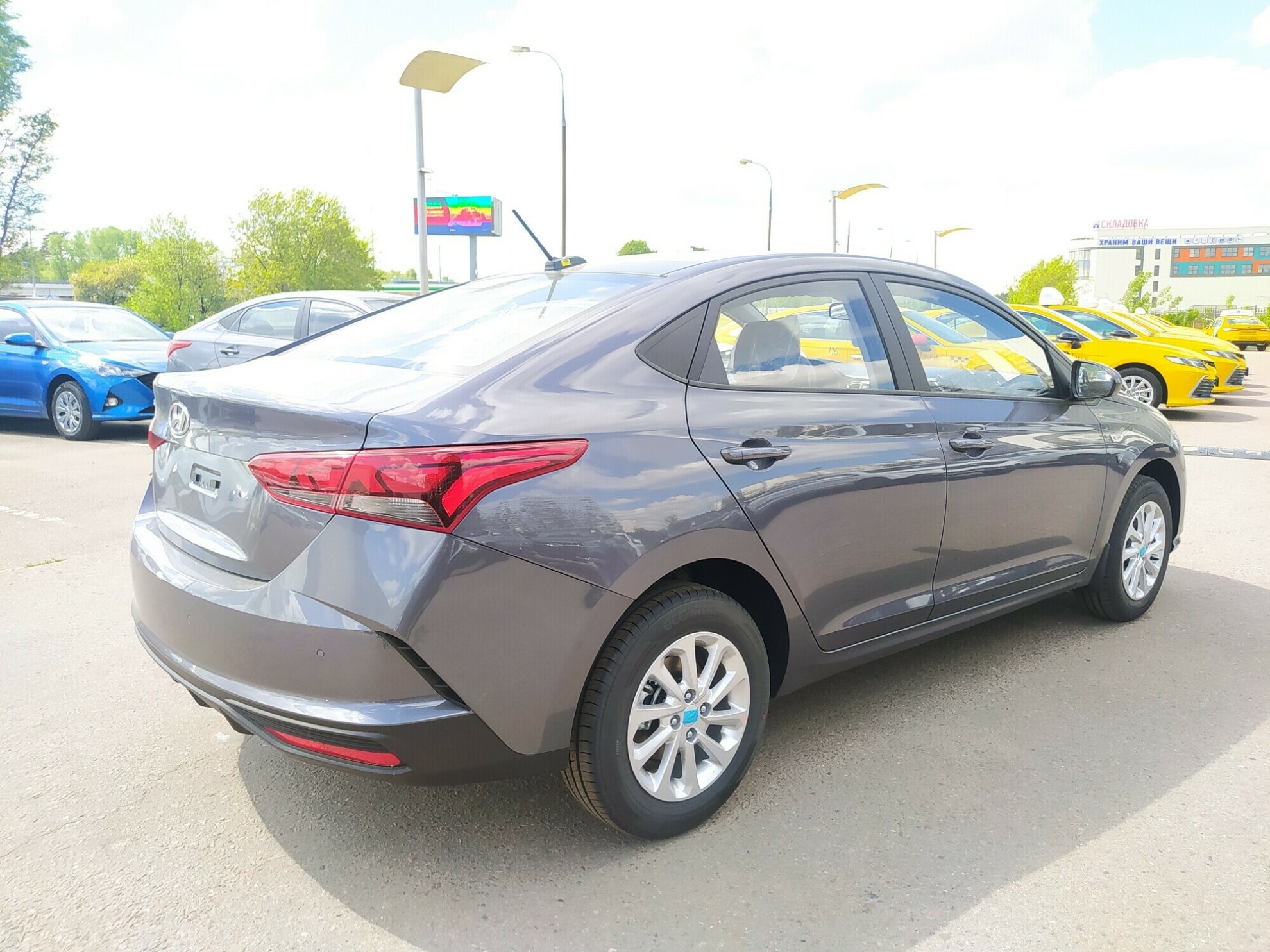 HYUNDAI Solaris миниатюра 3