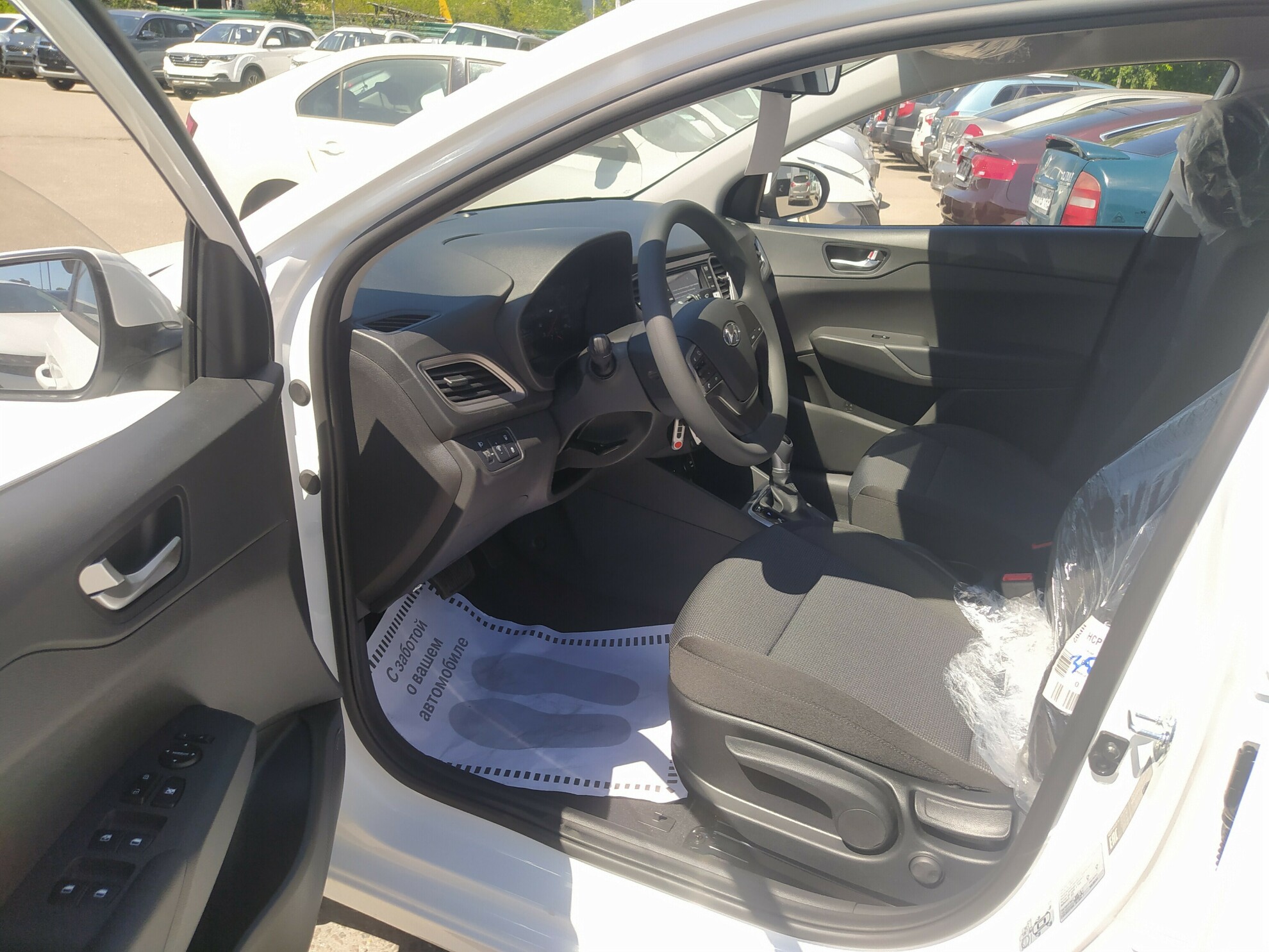 HYUNDAI Solaris миниатюра 5