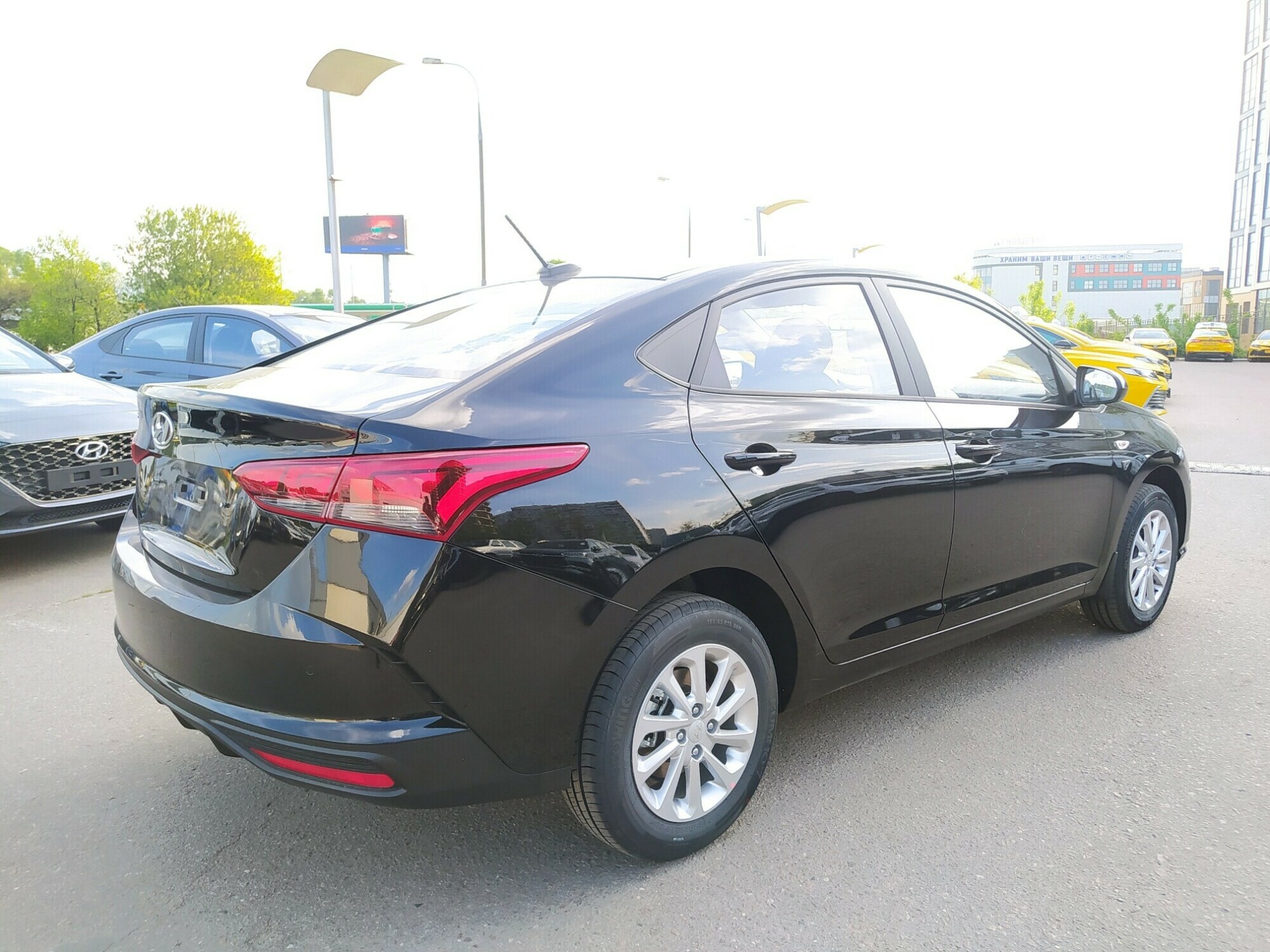 HYUNDAI Solaris миниатюра 3