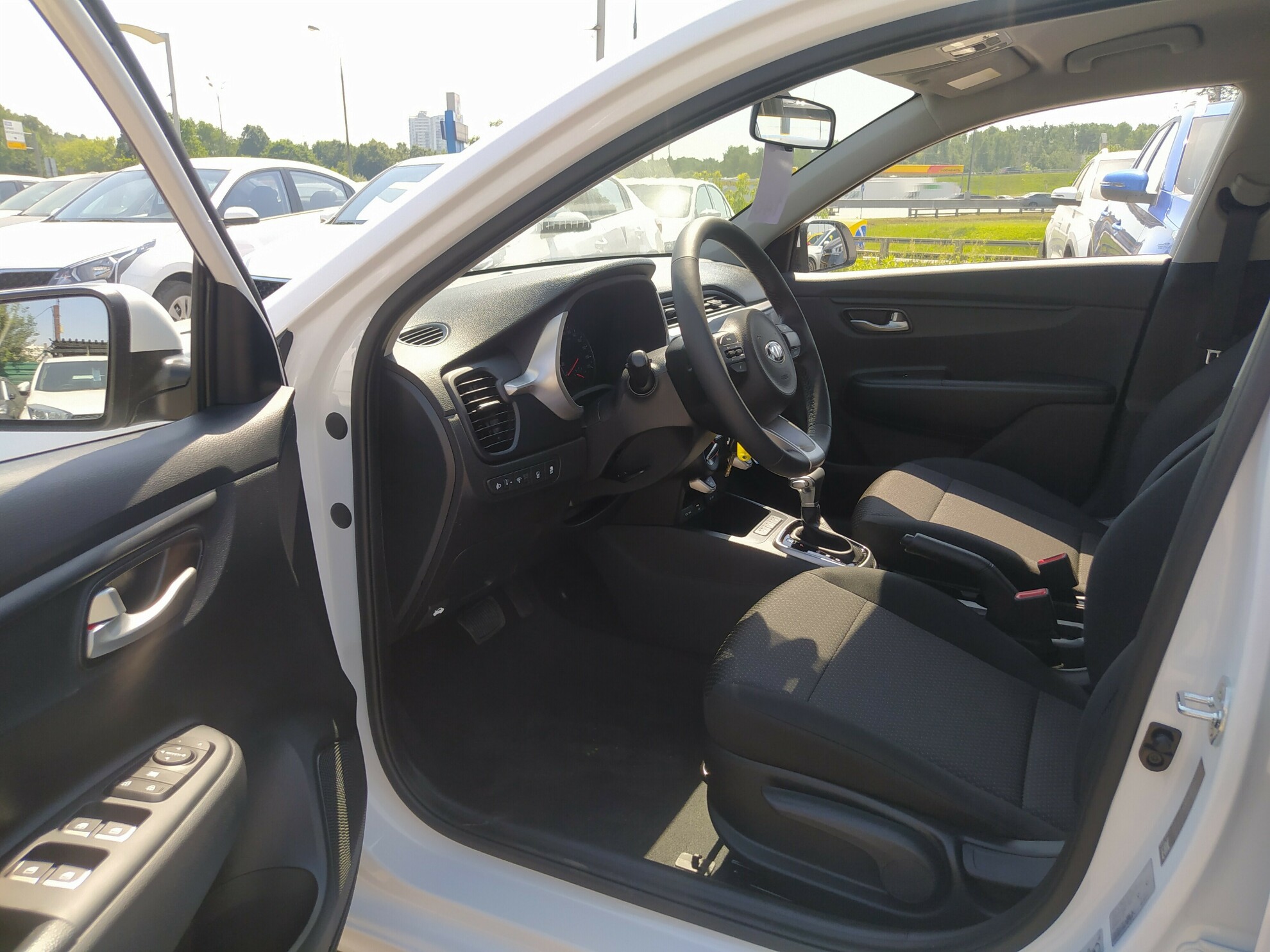 KIA Rio миниатюра 5