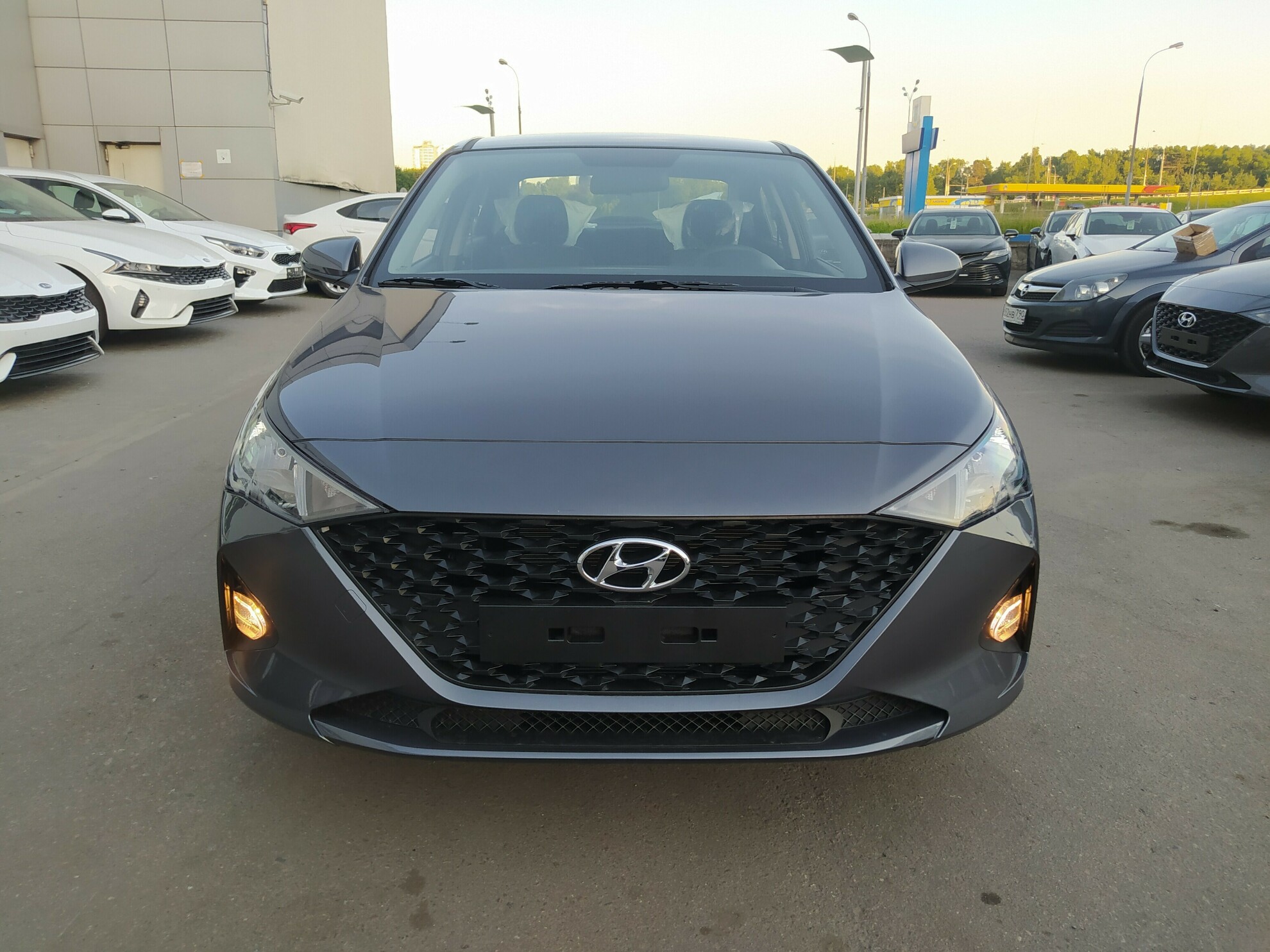 HYUNDAI Solaris миниатюра 2