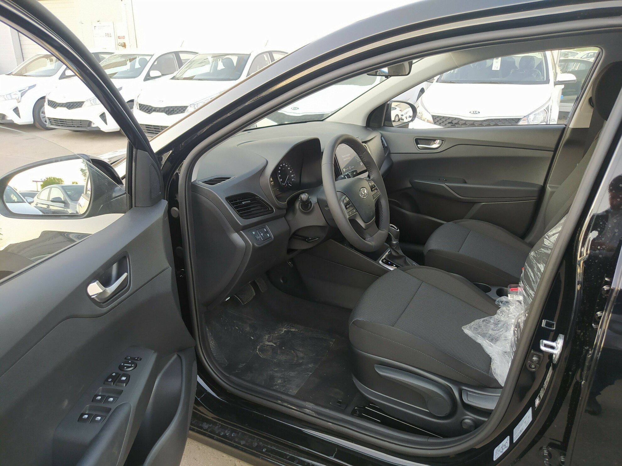 HYUNDAI Solaris миниатюра 5