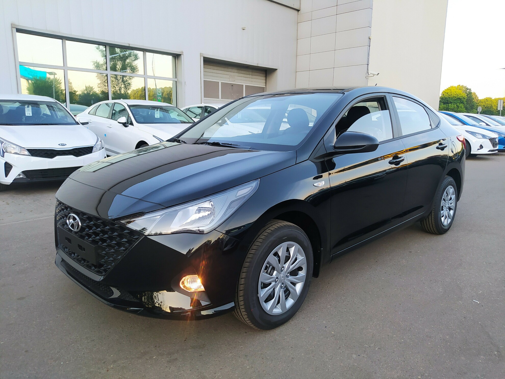 HYUNDAI Solaris миниатюра 1