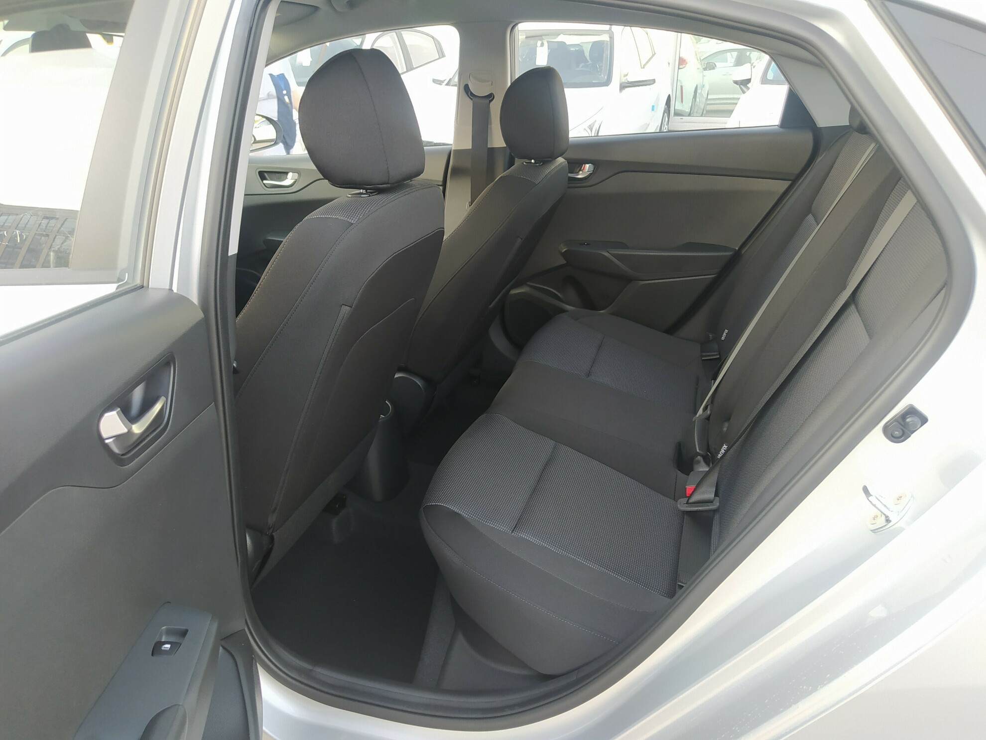 HYUNDAI Solaris миниатюра 6