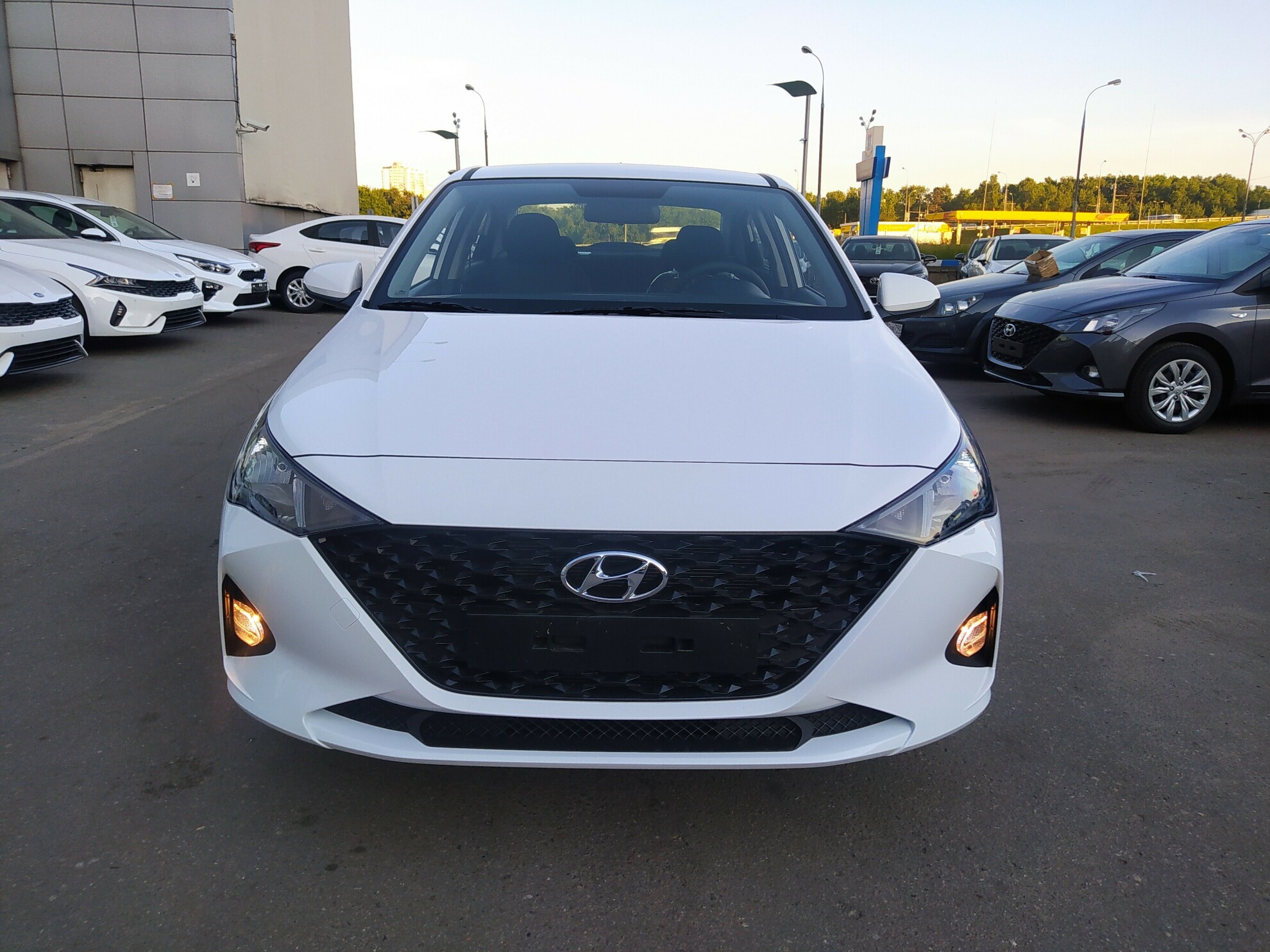 HYUNDAI Solaris миниатюра 2