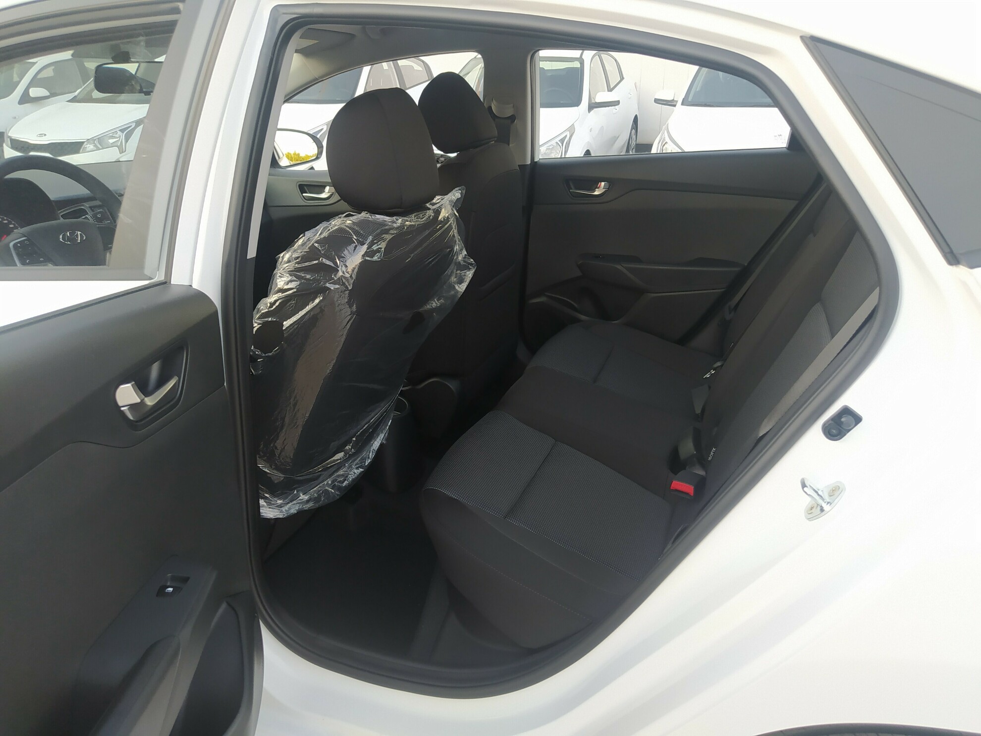 HYUNDAI Solaris миниатюра 6