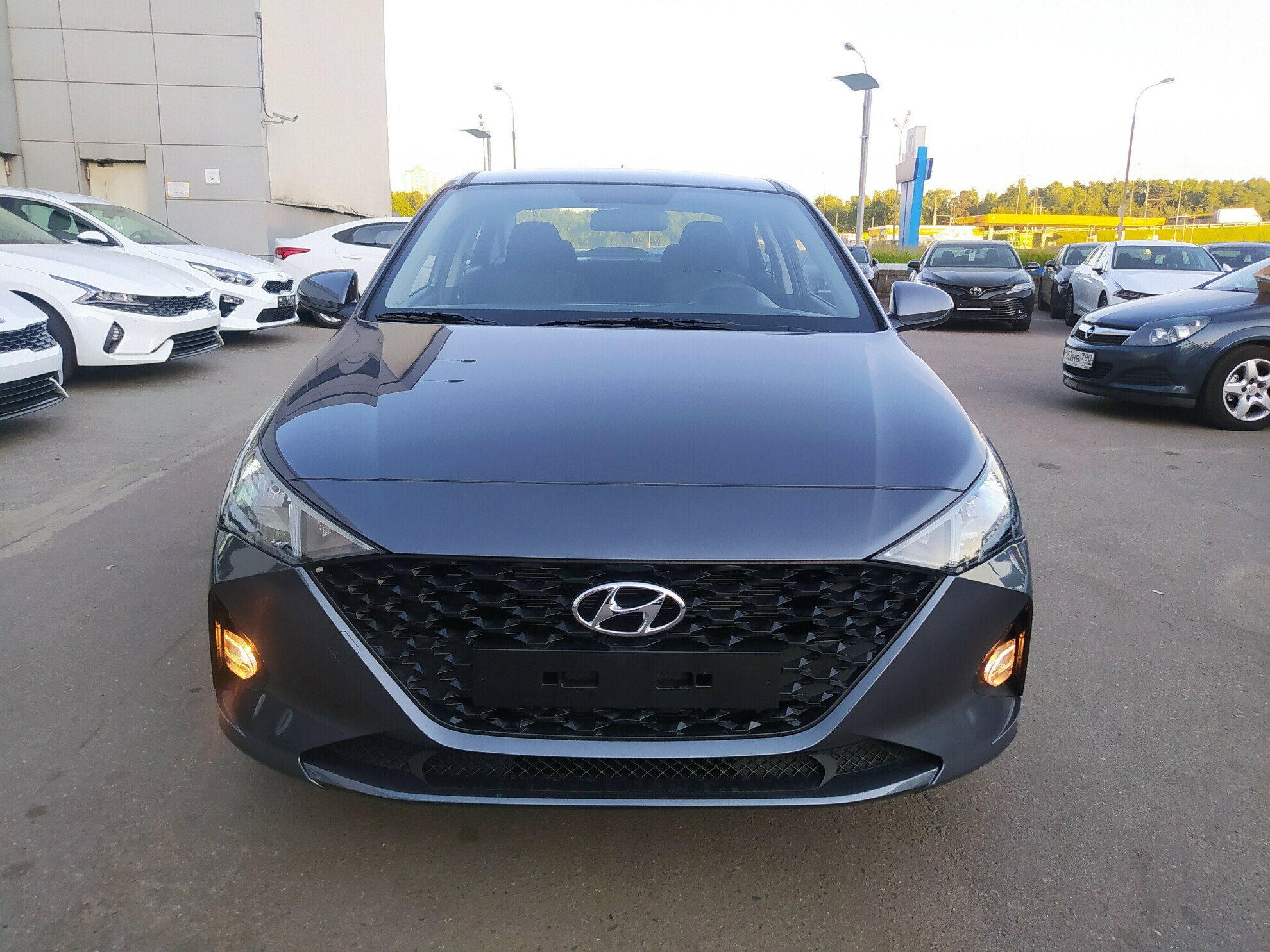 HYUNDAI Solaris миниатюра 2