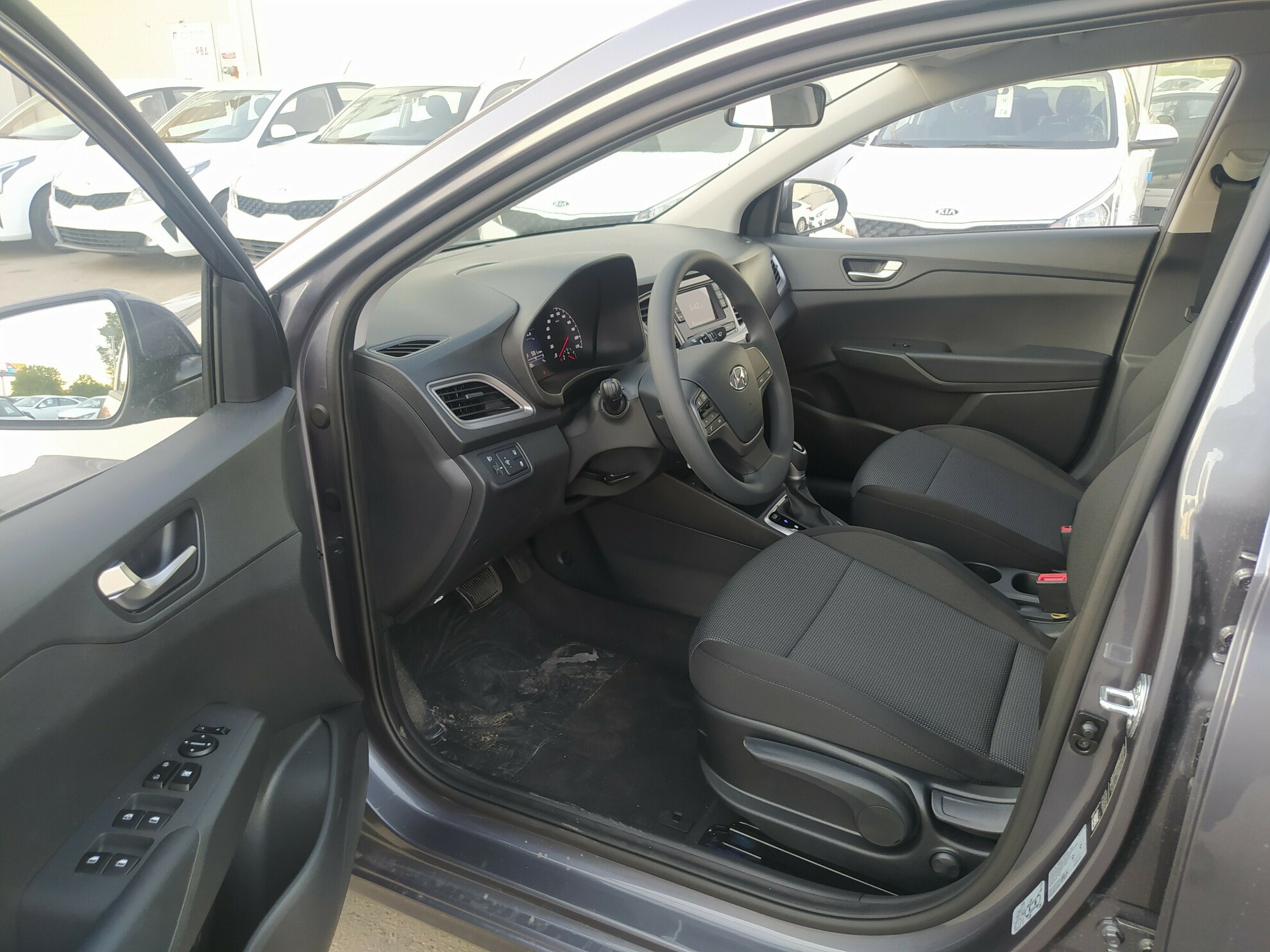HYUNDAI Solaris миниатюра 5