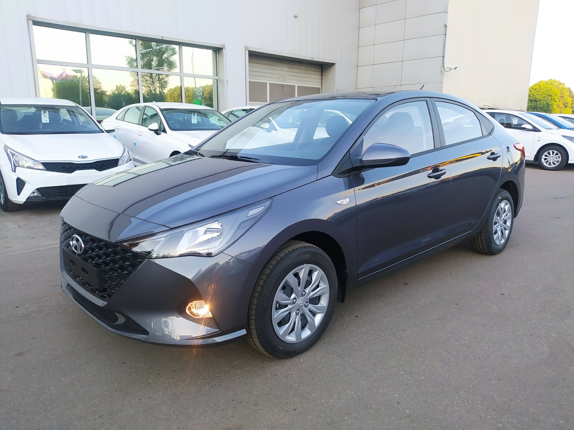 HYUNDAI Solaris миниатюра 1