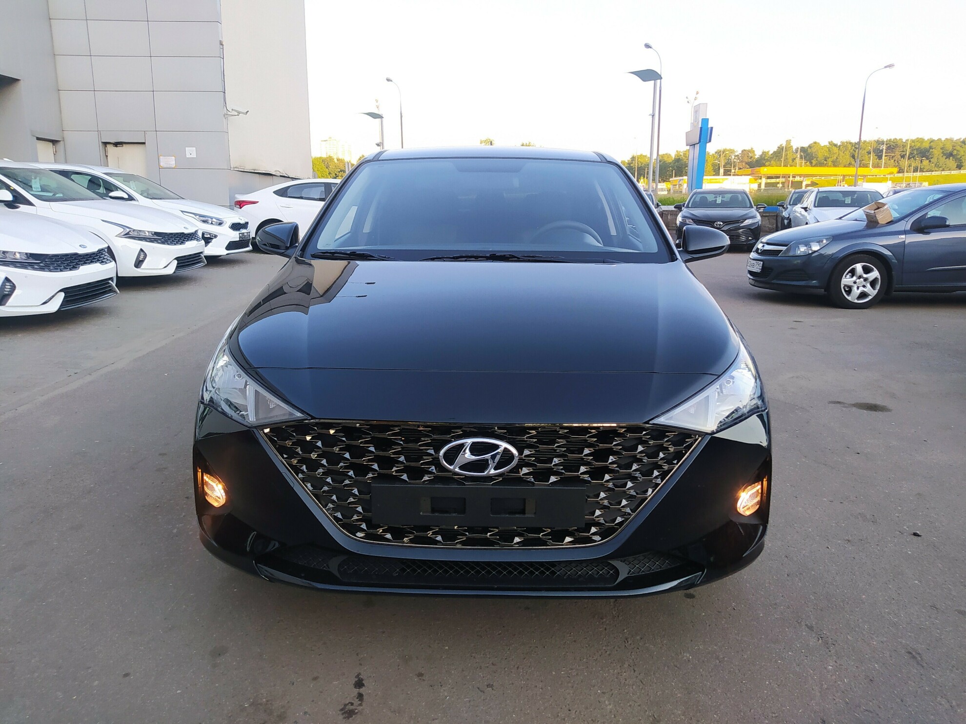 HYUNDAI Solaris миниатюра 2