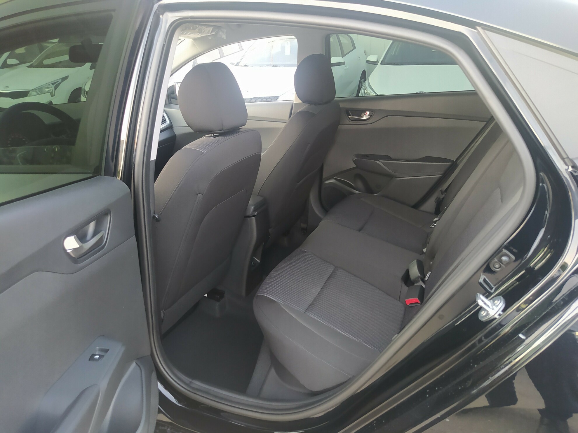 HYUNDAI Solaris миниатюра 6