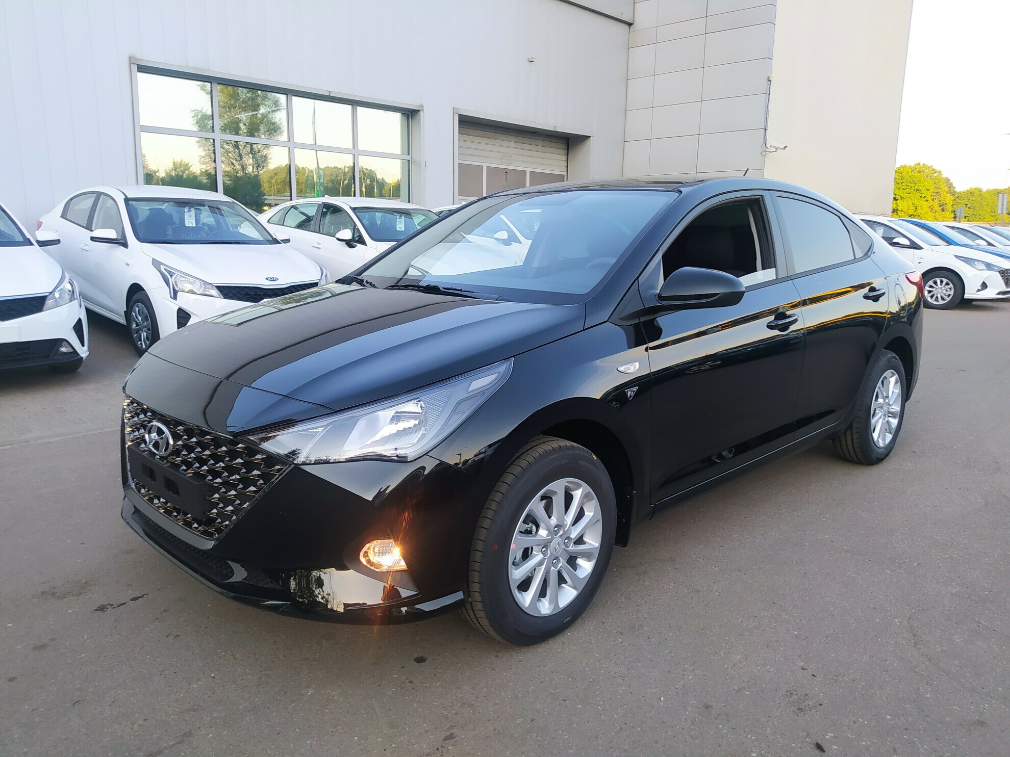 HYUNDAI Solaris миниатюра 1