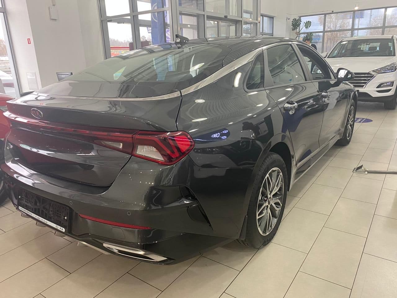 KIA K5 миниатюра 4