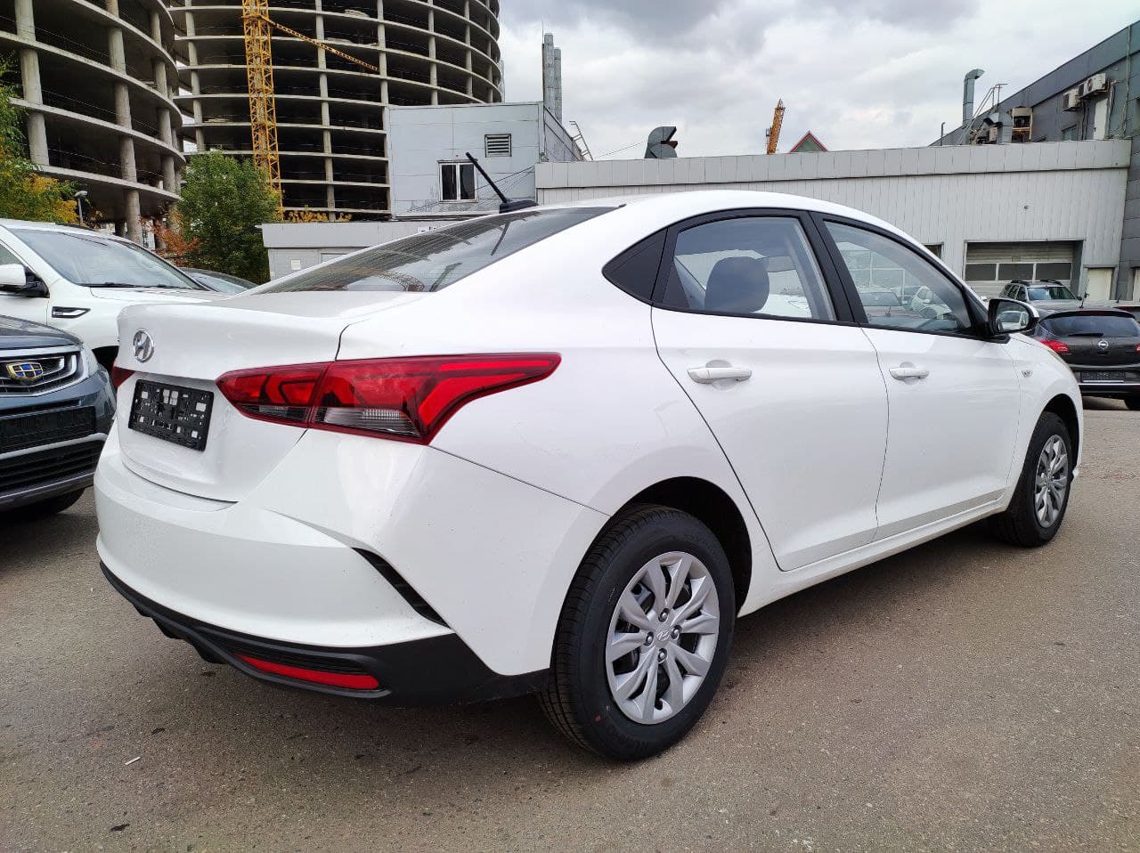 HYUNDAI Solaris миниатюра 3