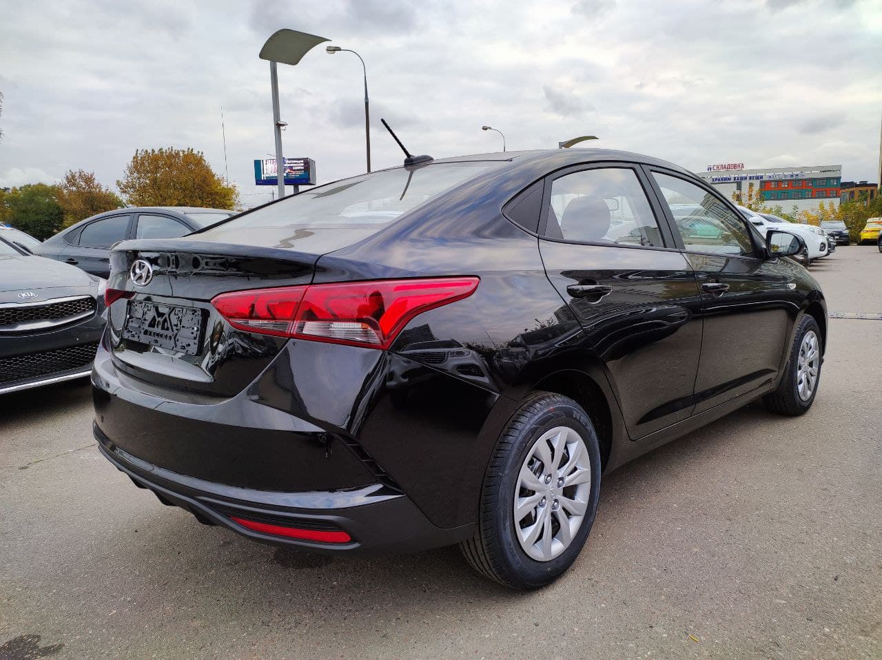 HYUNDAI Solaris миниатюра 3