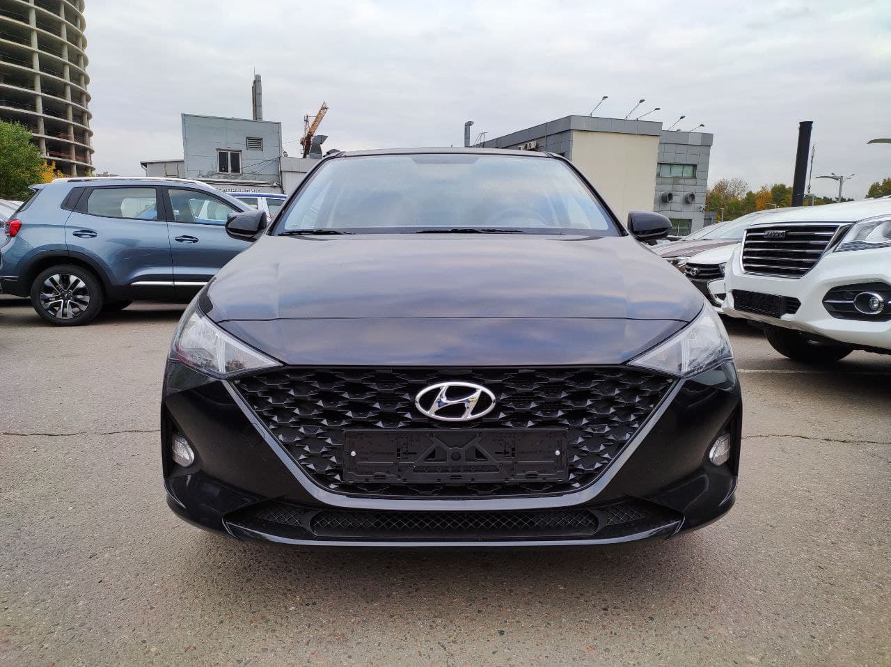 HYUNDAI Solaris миниатюра 2