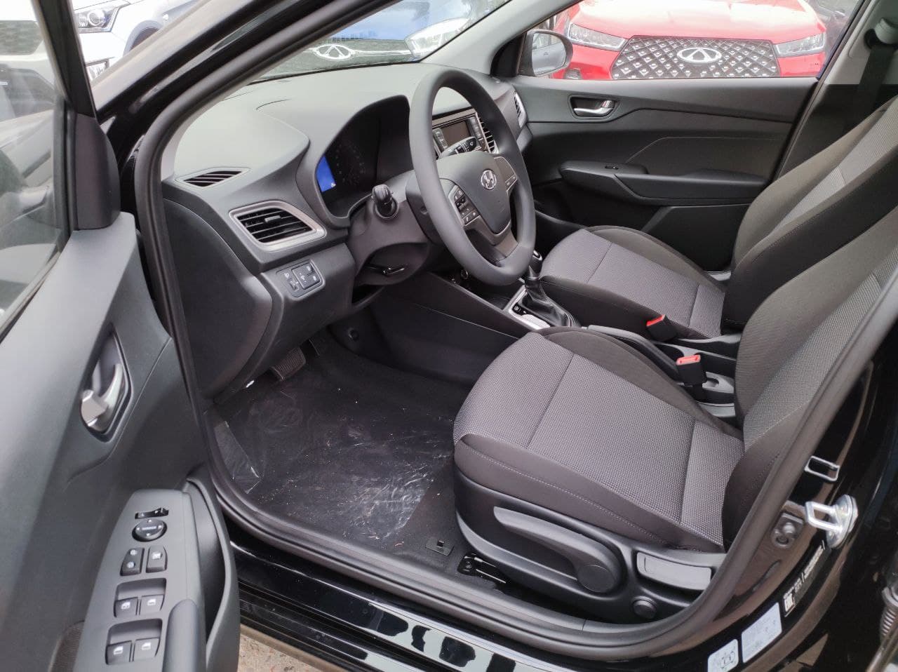HYUNDAI Solaris миниатюра 5