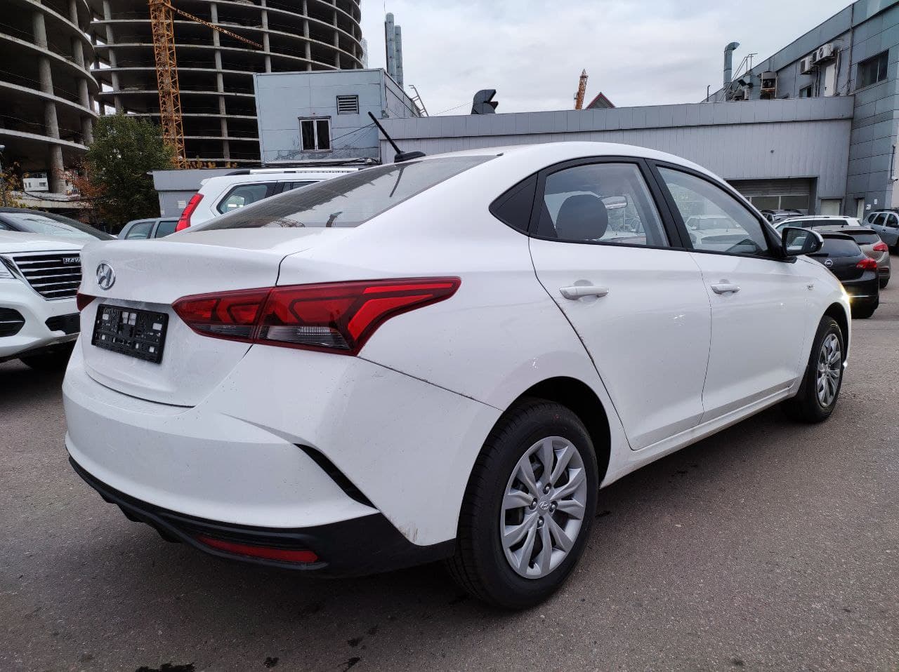 HYUNDAI Solaris миниатюра 3