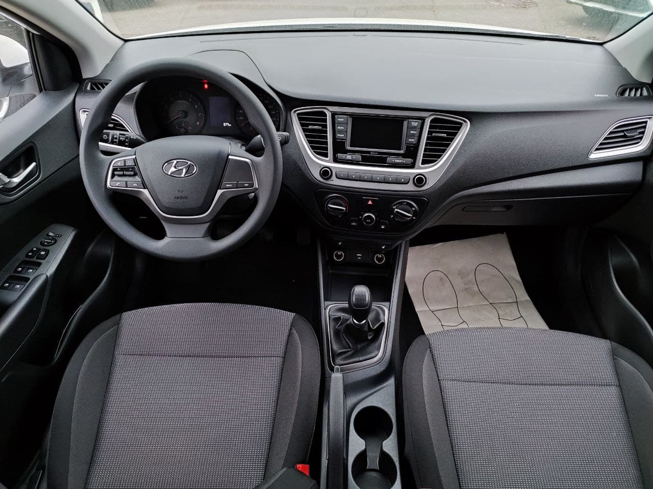 HYUNDAI Solaris миниатюра 6