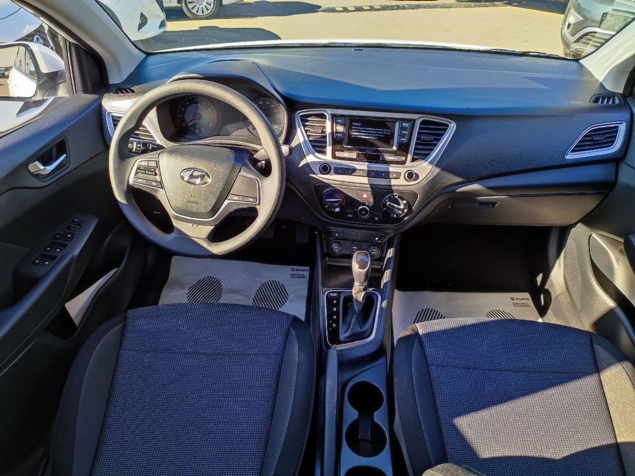 HYUNDAI Solaris миниатюра 6