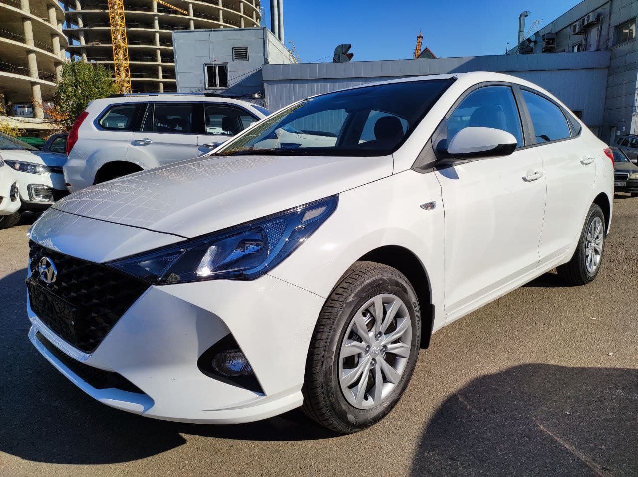 HYUNDAI Solaris миниатюра 1