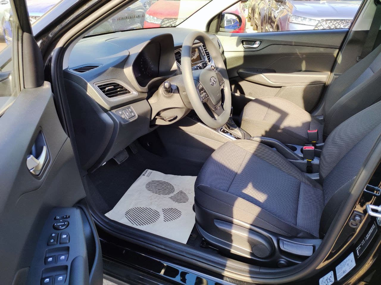 HYUNDAI Solaris миниатюра 5