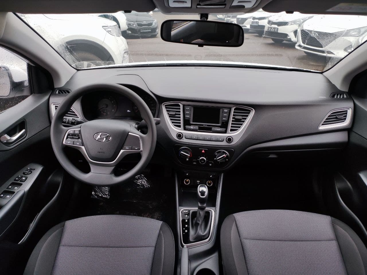 HYUNDAI Solaris миниатюра 6