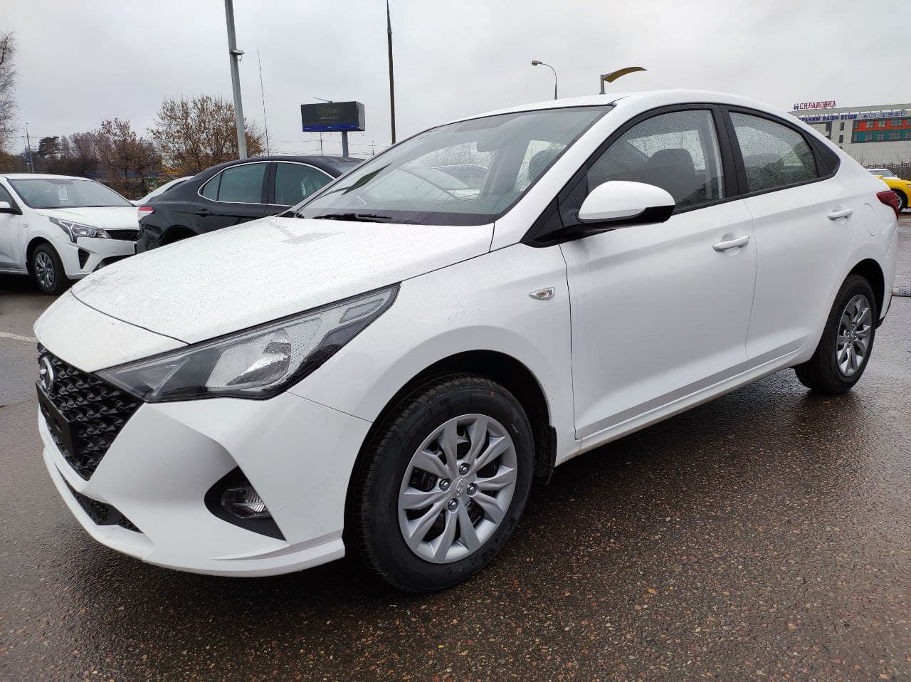 HYUNDAI Solaris миниатюра 1
